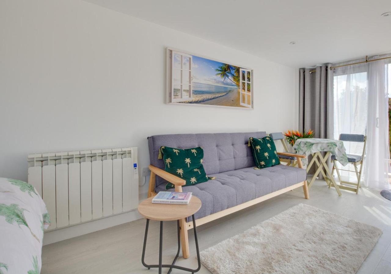 Idrella Studio Saltdean Bagian luar foto